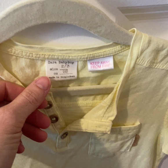 Zara Baby Tee, size 2/3, light yellow - Picture 2 of 6